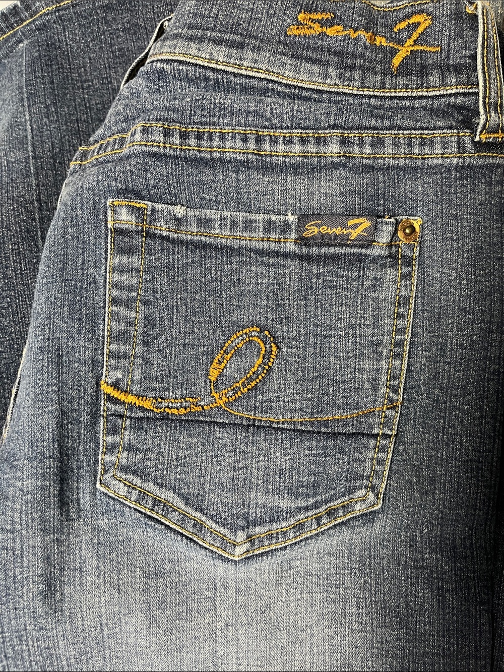 Seven7 Women's Mid Wash Blue Boot Cut Jeans - Picture 4 of 4